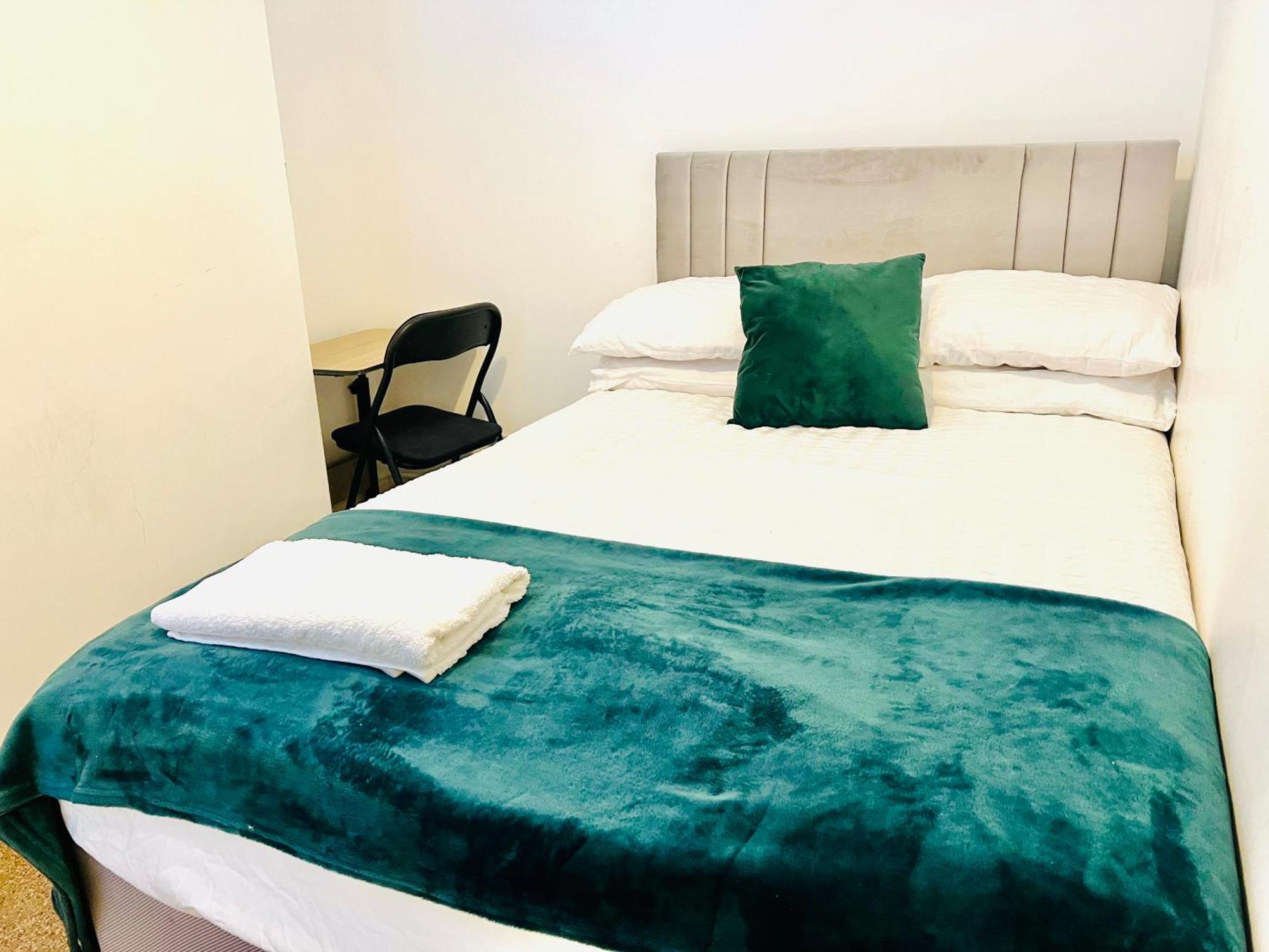 The Coral Guest House 1 Fratton Park Портсмът Екстериор снимка