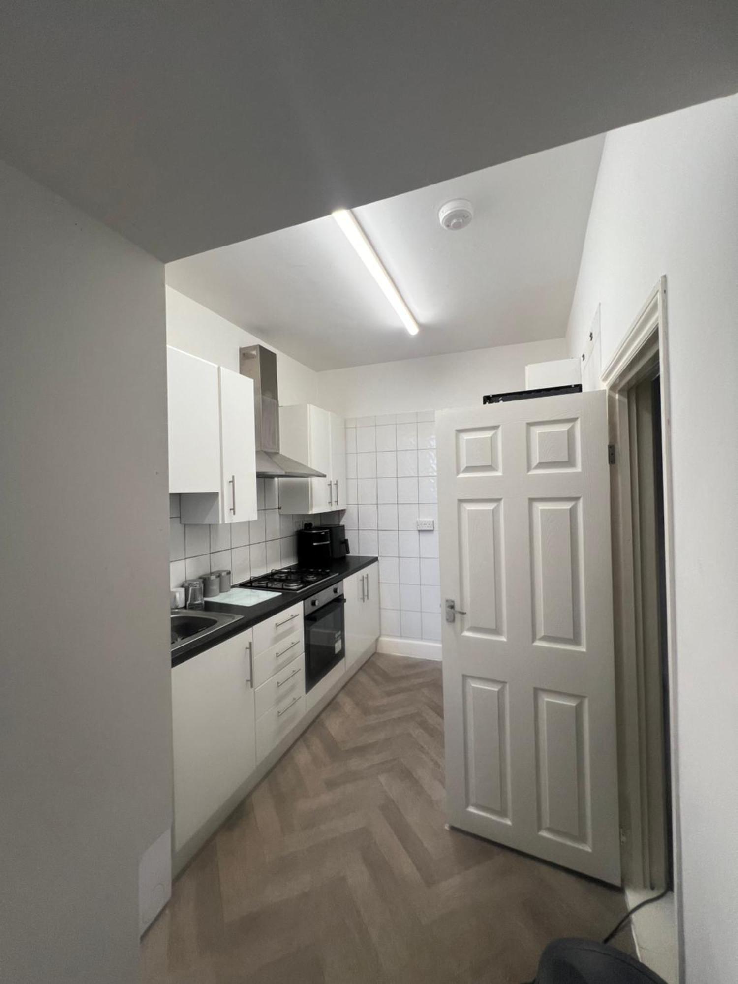 The Coral Guest House 1 Fratton Park Портсмът Екстериор снимка