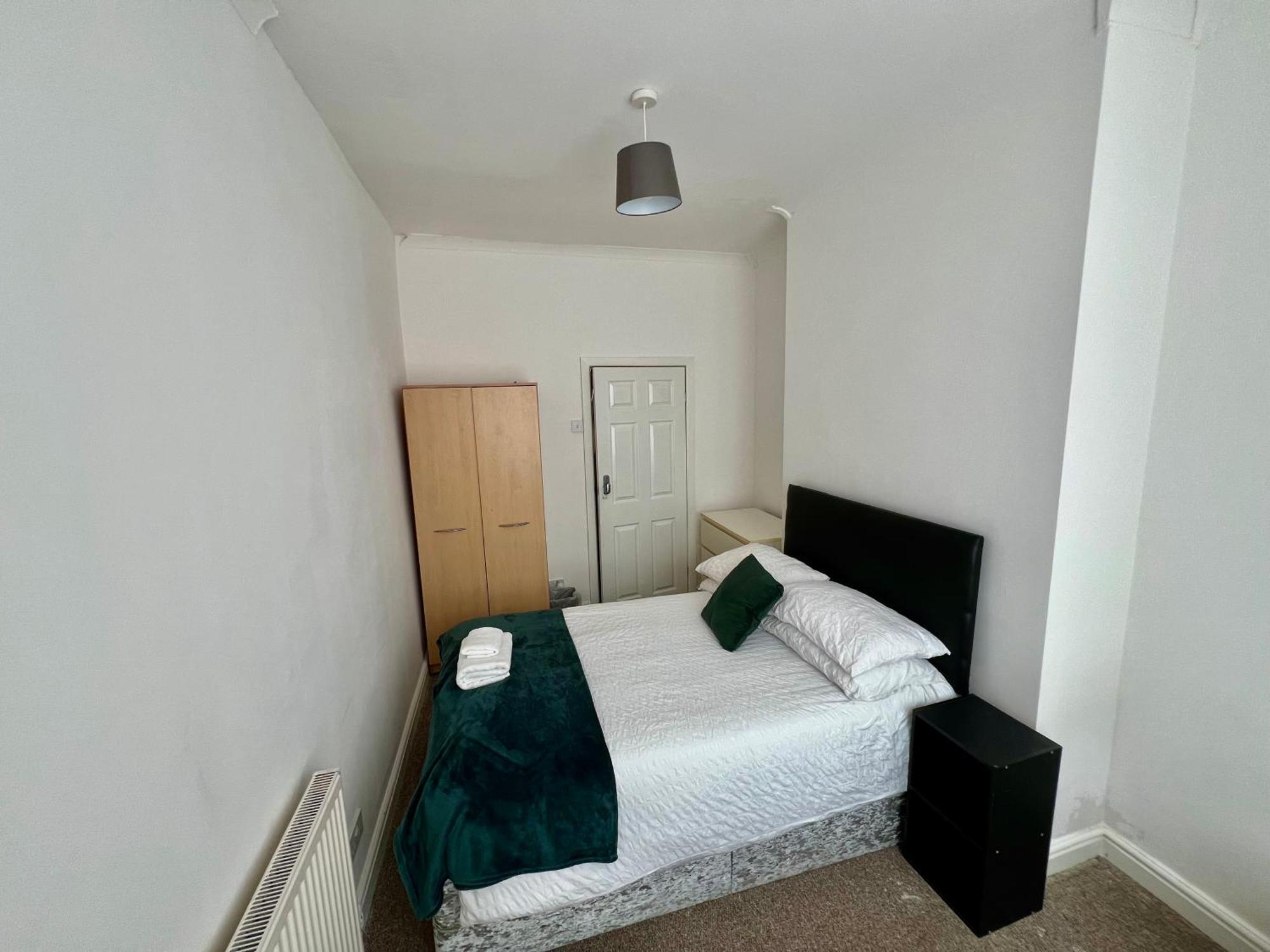The Coral Guest House 1 Fratton Park Портсмът Екстериор снимка