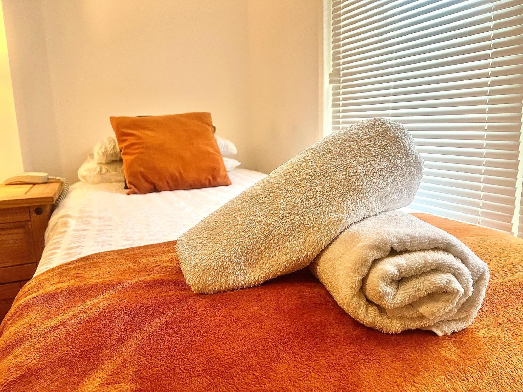 The Coral Guest House 1 Fratton Park Портсмът Екстериор снимка